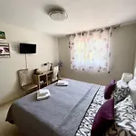 Séjour chez l'habitant Deluxe In Royal Cabopino Townhouse Marbellac