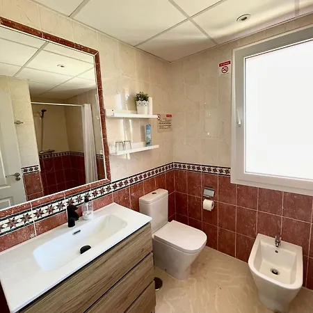 Deluxe In Royal Cabopino Townhouse Проживание в семье Марбелья