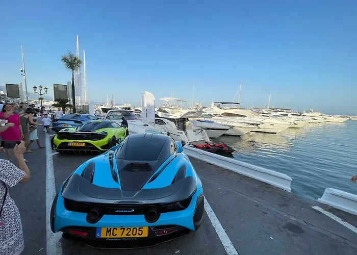 Проживання в сім'ї Deluxe In Royal Cabopino Townhouse Марбелья