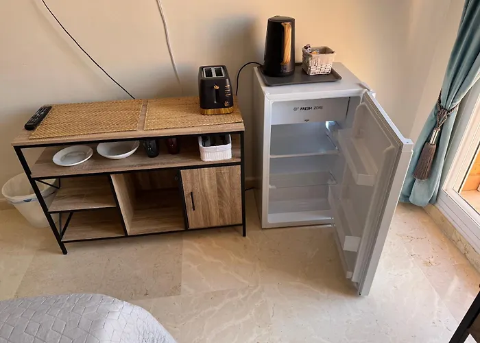 Проживання в сім'ї Deluxe In Royal Cabopino Townhouse